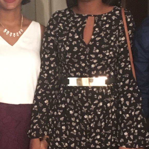 Floral romper with belt - Picture 5 of 5